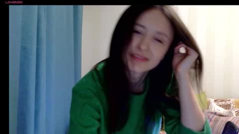 LilyXSky online show from November 28, 4:20 pm