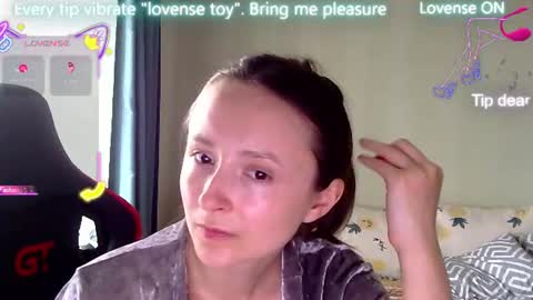 Snapshot of lilyxsky chatting on June 14, 12:07 pm LilyXSky online show from June 14, 12:07 pm
