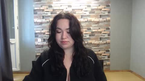 Snapshot of limalagris chatting on May 10, 6:18 am busty princess online show from May 10, 6:18 am