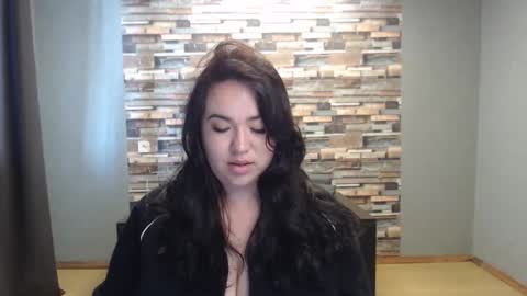 Snapshot of limalagris chatting on May 16, 6:21 am busty princess online show from May 16, 6:21 am