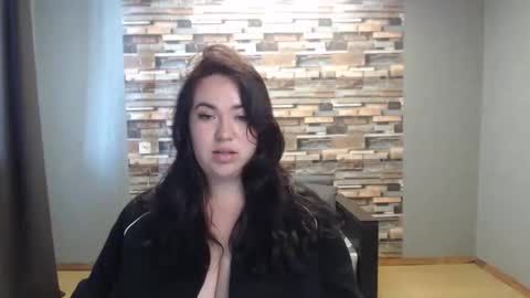 Snapshot of limalagris chatting on May 16, 6:32 am busty princess online show from May 16, 6:32 am