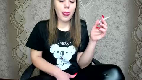    online show from March 13, 10:22 am