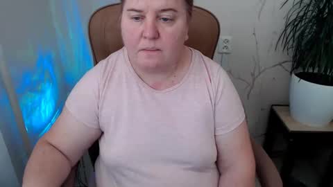 Snapshot of limonka_fire chatting on January 11, 12:29 pm Limonka Fire online show from January 11, 12:29 pm