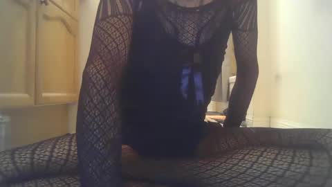 limpclitsissyfemboy online show from October 13, 2:44 am