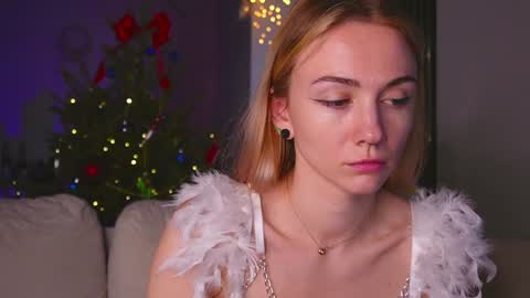 Snapshot of limy_sweet chatting on December 30, 9:37 am limy_sweet online show from December 30, 9:37 am