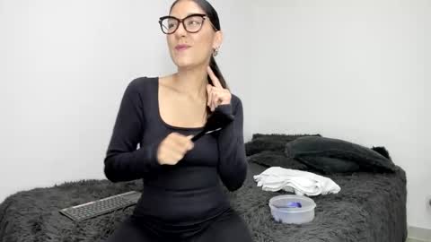 Lina Mandarina online show from October 24, 8:27 pm