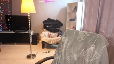 Snapshot of lina_and_lion chatting on April 18, 11:03 am Scarlet online show from April 18, 11:03 am