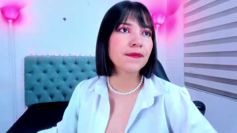  Lina Bedoya  online show from January 13, 11:52 am