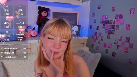 Snapshot of lina_blueeyed chatting on March 1, 2:23 pm Lina blueeyed GMT3 1100-1700 Mon Wed Thu Sat Sun online show from March 1, 2:23 pm