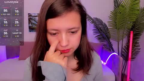 Snapshot of lina_brownie chatting on September 20, 2:23 am Lina online show from September 20, 2:23 am