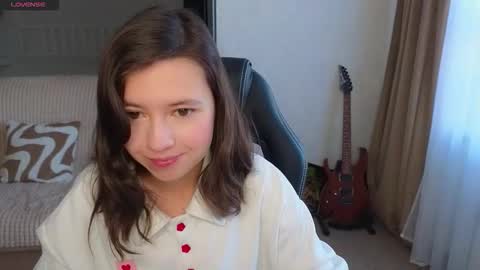 Snapshot of lina_brownie chatting on October 1, 4:07 am Lina online show from October 1, 4:07 am