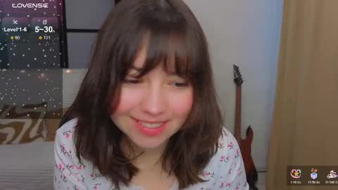 Snapshot of lina_brownie chatting on December 16, 3:22 am Lina online show from December 16, 3:22 am