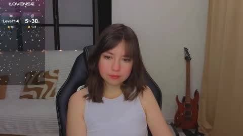 Snapshot of lina_brownie chatting on December 20, 2:18 am Lina online show from December 20, 2:18 am