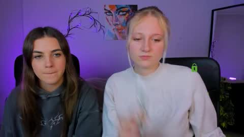 Snapshot of lina_fox12 chatting on October 1, 12:55 pm lina_fox12 online show from October 1, 12:55 pm