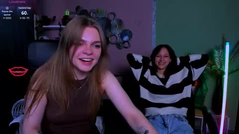 Snapshot of lina_fox12 chatting on October 7, 12:30 am lina_fox12 online show from October 7, 12:30 am