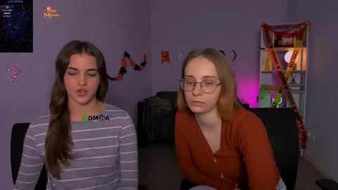 Snapshot of lina_fox12 chatting on October 23, 12:48 pm lina_fox12 online show from October 23, 12:48 pm