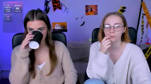 Snapshot of lina_fox12 chatting on October 24, 12:34 pm lina_fox12 online show from October 24, 12:34 pm