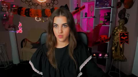 Snapshot of lina_fox12 chatting on October 31, 12:06 pm lina_fox12 online show from October 31, 12:06 pm