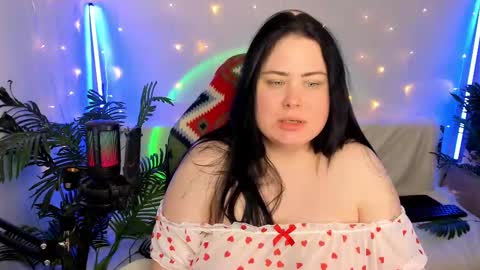 Snapshot of lina_linx chatting on January 9, 6:57 pm lina_linx online show from January 9, 6:57 pm