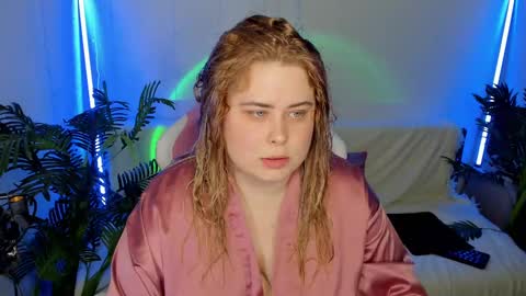 Snapshot of lina_linx chatting on January 26, 6:16 pm lina_linx online show from January 26, 6:16 pm