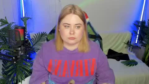 Snapshot of lina_linx chatting on February 11, 9:46 pm lina_linx online show from February 11, 9:46 pm