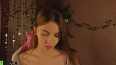 Snapshot of lina_reeds chatting on February 10, 1:10 am LINA online show from February 10, 1:10 am