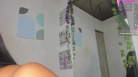 LINA SANCHEZ online show from December 4, 3:54 pm