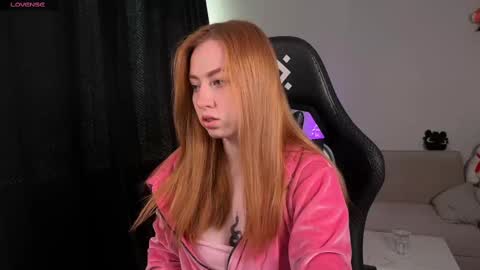 Snapshot of lina_witch chatting on September 27, 11:04 am lina online show from September 27, 11:04 am