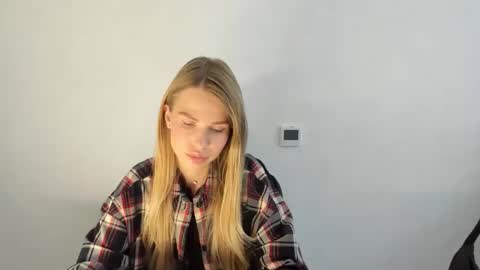 Snapshot of linabey chatting on October 22, 1:22 pm linabey online show from October 22, 1:22 pm