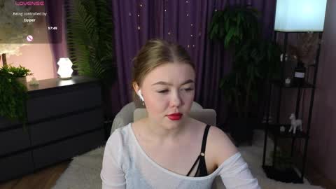 Lina online show from April 5, 5:15 am