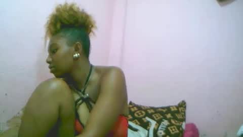 linah1123 online show from November 20, 7:30 am