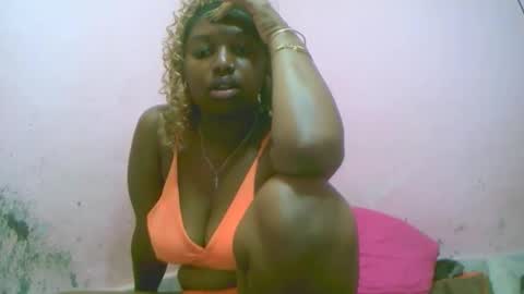 linah1123 online show from November 25, 10:59 am