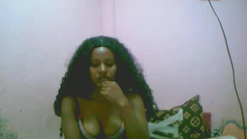 linah1123 online show from December 2, 11:11 pm