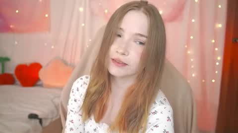 Lina online show from April 5, 5:48 am