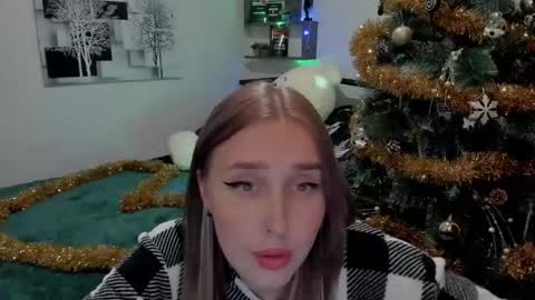 Lina online show from December 20, 8:12 pm