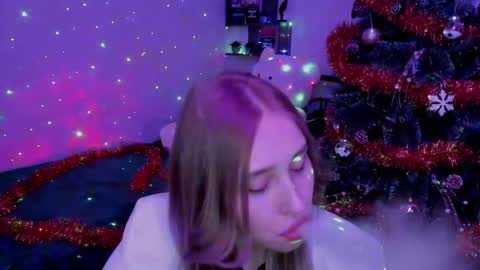 Lina online show from December 29, 12:20 am