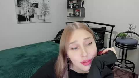 Lina online show from February 4, 1:02 am