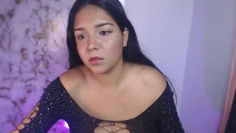 lincy_honeyy online show from May 18, 6:08 am