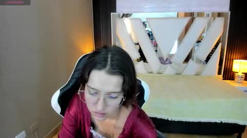  Linda  online show from March 13, 6:47 pm