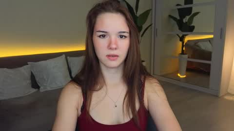 linda__robertz online show from September 15, 9:04 pm