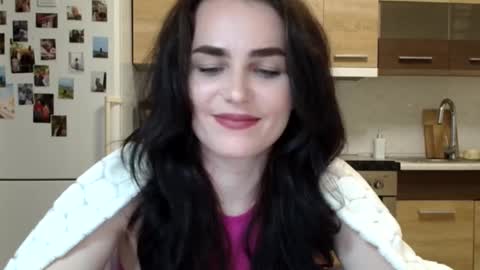 Linda online show from December 4, 8:06 pm