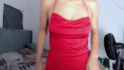 Snapshot of linda_brown_1 chatting on February 18, 1:07 pm linda brown online show from February 18, 1:07 pm