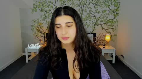 Snapshot of linda_ex chatting on January 12, 4:29 pm Linda online show from January 12, 4:29 pm