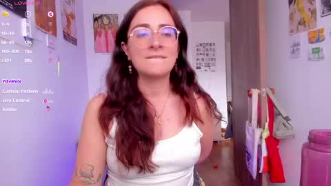 Giggles  online show from May 6, 3:50 pm