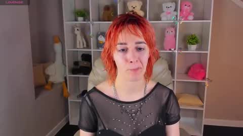 Linda online show from December 2, 9:47 am