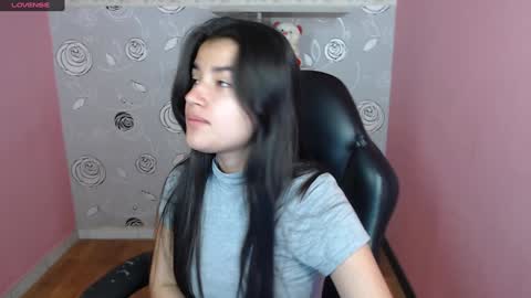 Linda  online show from December 20, 1:22 pm