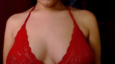 Linda  online show from February 19, 3:38 pm
