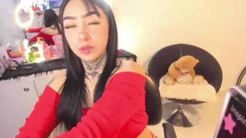 Snapshot of linda_milleer_ chatting on April 23, 9:28 pm Lindaa maria online show from April 23, 9:28 pm