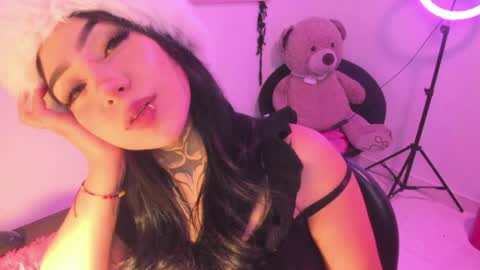 Snapshot of linda_milleer_ chatting on May 14, 7:15 am Lindaa maria online show from May 14, 7:15 am