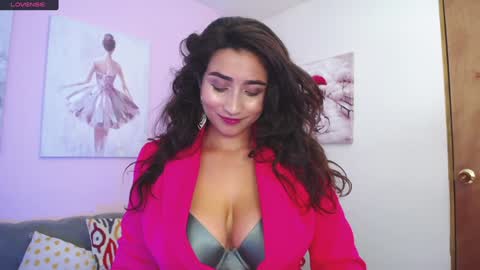 Snapshot of linda_morgan1 chatting on January 25, 3:09 pm Maria Paula online show from January 25, 3:09 pm